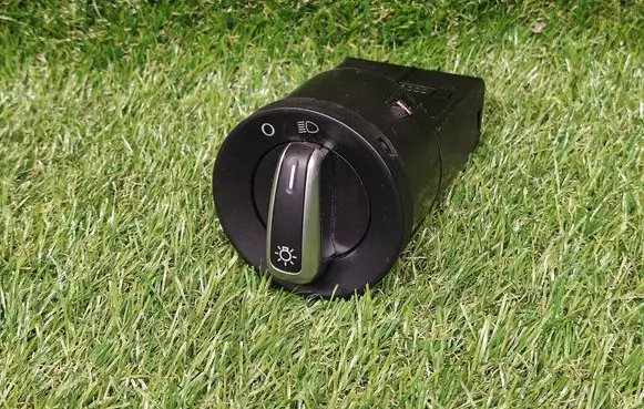 Volkswagen Jetta VI Light switch 5C6941531C