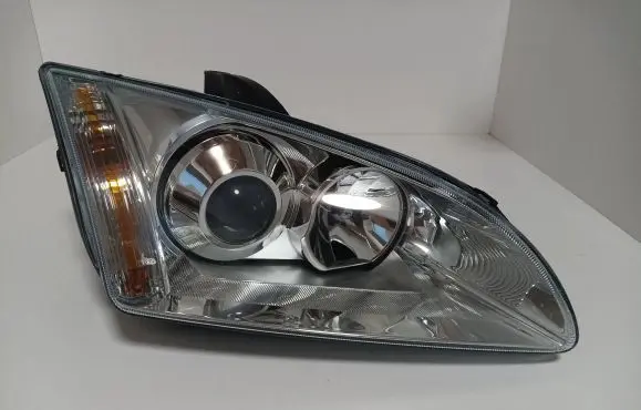 Ford Focus Headlight/headlamp 4M5113K060AA VP4M5X13K060AA