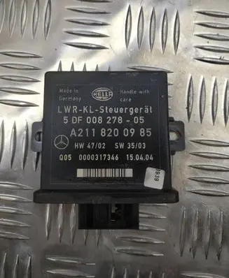 Mercedes-Benz E W211 Light module LCM A2118200985