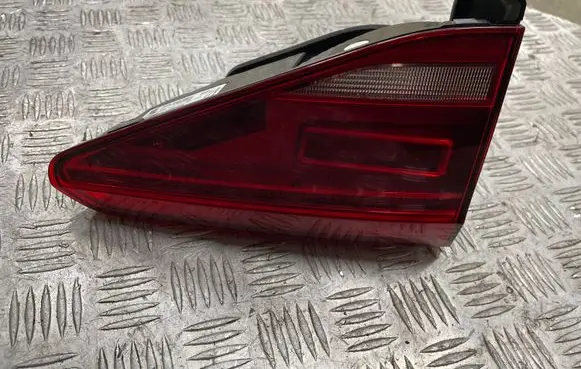 Volkswagen Touran III Tailgate rear/tail lights 5TA945093E