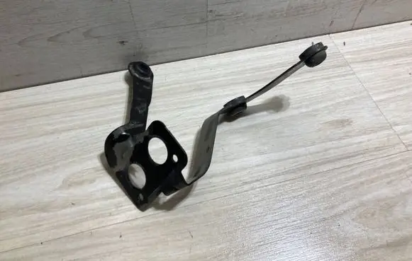 Ford Fiesta ABS pump bracket H1BC2C304A