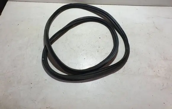 Jaguar XJL Loading door rubber seal (on body) A7A5