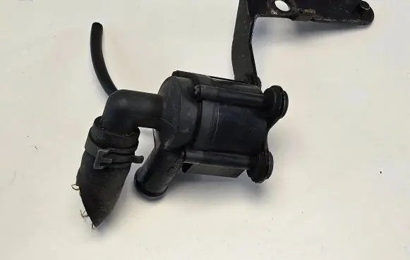 Audi A6 S6 C7 4G Electric auxiliary coolant/water pump 5N0965561 701713080 T27873617