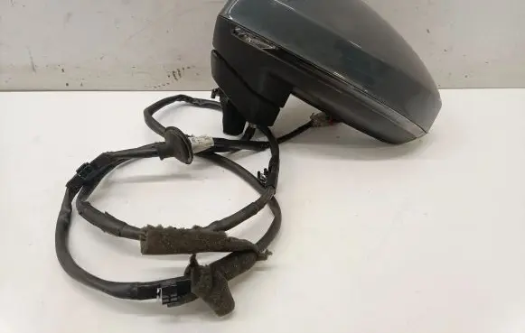 Front door electric wing mirror