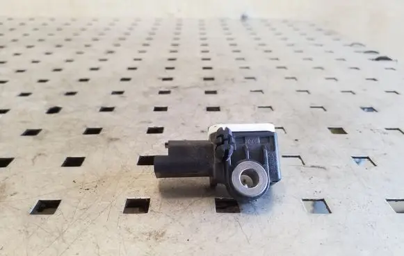 Peugeot 3008 I Airbag deployment crash/impact sensor 9663904980