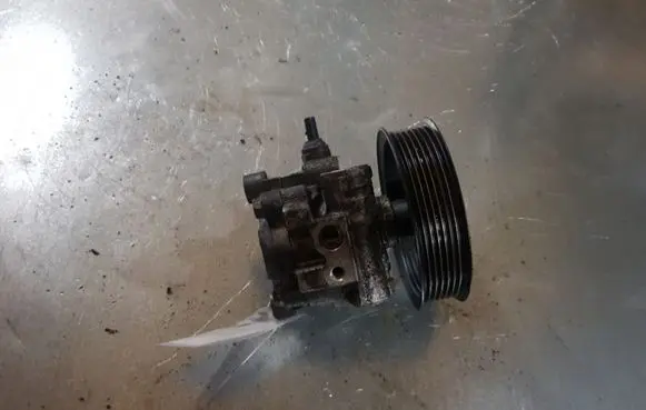 Toyota Camry Power steering pump