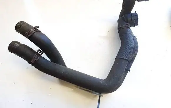 Volkswagen Golf V Engine coolant pipe/hose