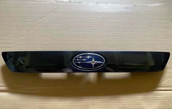 Subaru XV II Tailgate trim 9111FL000 91112FL000 91111FL020NN