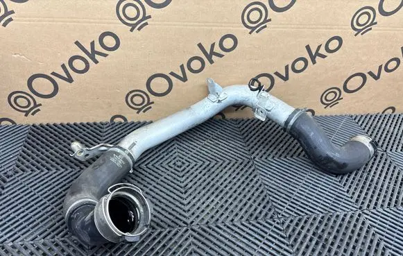 Volvo XC90 Intercooler hose/pipe 31422095