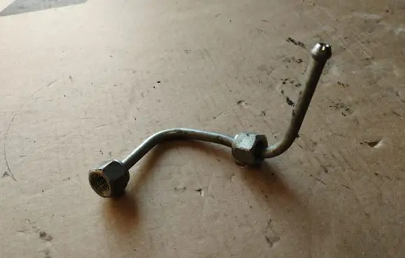 Mitsubishi ASX Fuel injector supply line/pipe 