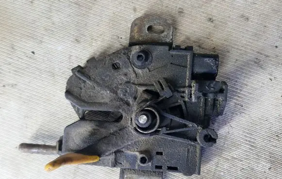 Ford Galaxy Engine bonnet/hood lock/catch 16700 PX510