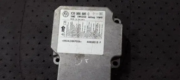 Volkswagen PASSAT B5.5 Airbag control unit/module 1c0909605c 5wk43130