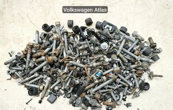 Volkswagen Atlas Nuts/bolts 
