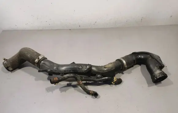 Toyota Verso Intercooler hose/pipe 173610X010 172750X010