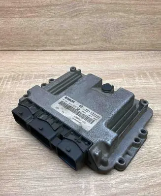 Renault Scenic II - Grand scenic II Engine control unit/module ECU 8200391966 0281011776