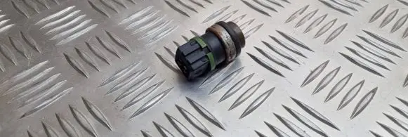Volkswagen Golf III Coolant temperature sensor 357919501