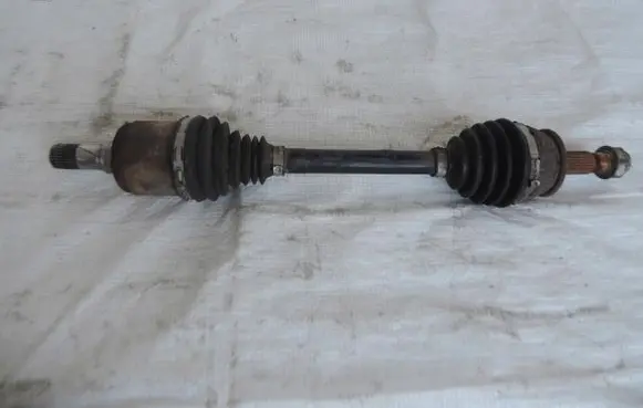Chevrolet Trax Front driveshaft 95090836