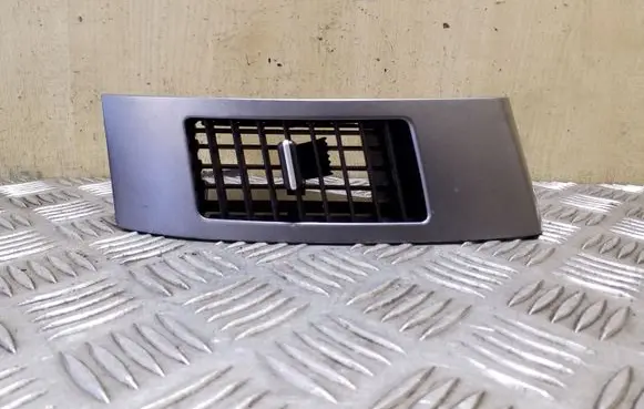Mitsubishi Outlander Dash center air vent grill GN71114270
