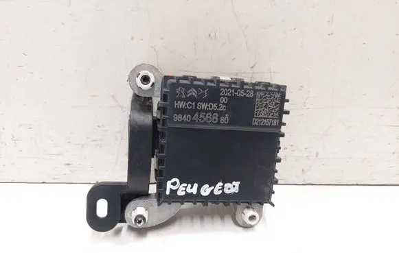 Peugeot 208 I Distronic sensor radar 9840456880 20210528 D212157181