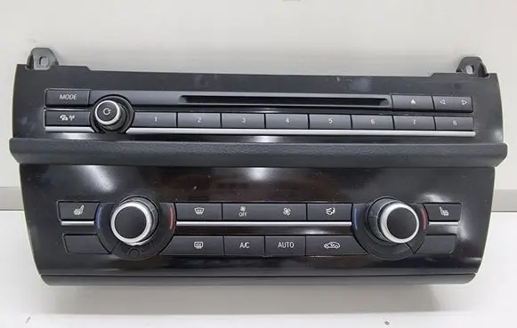 BMW 5 F10 F11 Climate control unit 93318825