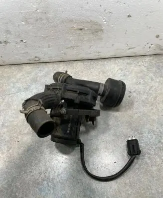 Opel Omega B1 Secondary air pump 90448806 99T085 72186017