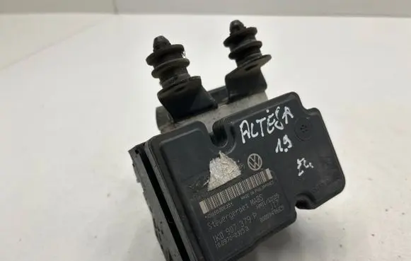Seat Altea ABS Pump 1K0907379P 00009496E5 10097003153
