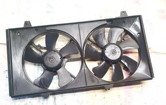 Mazda 6 Radiator cooling fan shroud