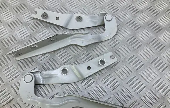 Volkswagen Golf VII Engine bonnet/hood hinges 5G0823302B 5G0823301B