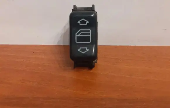 Mercedes-Benz E W124 Electric window control switch 1248208910 03809711