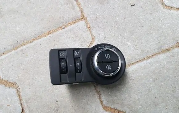 Opel Insignia A Light switch 13268694