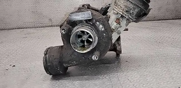 Audi A4 S4 B6 8E 8H Turbo 038145702G