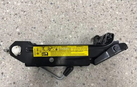 Audi A3 S3 8P Lift Jack 1K0011031J