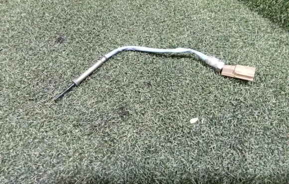 Renault Trafic III (X82) Exhaust gas temperature sensor 226404435R