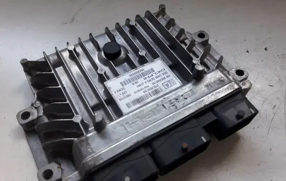 Peugeot 407 Engine control unit/module 2728LB6261268