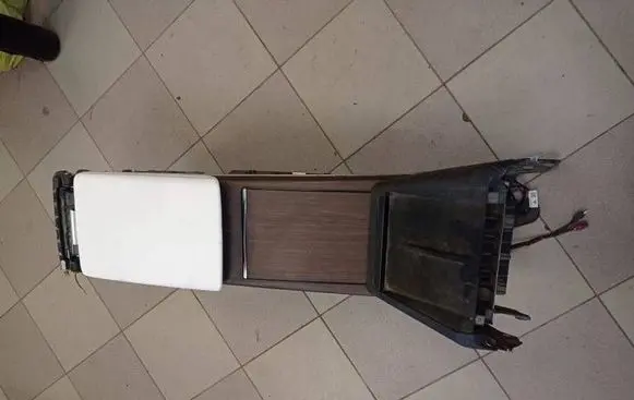Tesla Model X Center console 156450042B 156450042 248639600E