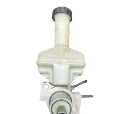 Master brake cylinder