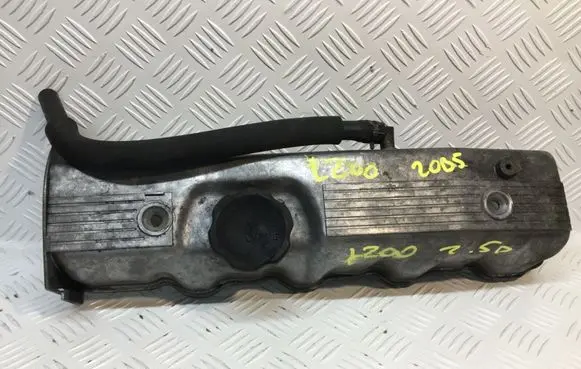 Mitsubishi L200 Rocker cam cover 