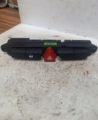 KIA Ceed Hazard light switch 93700