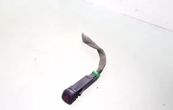 Volvo XC90 Hazard light switch 9168302