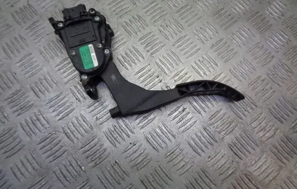 Skoda Fabia Mk1 (6Y) Accelerator throttle pedal 6Q1721503C