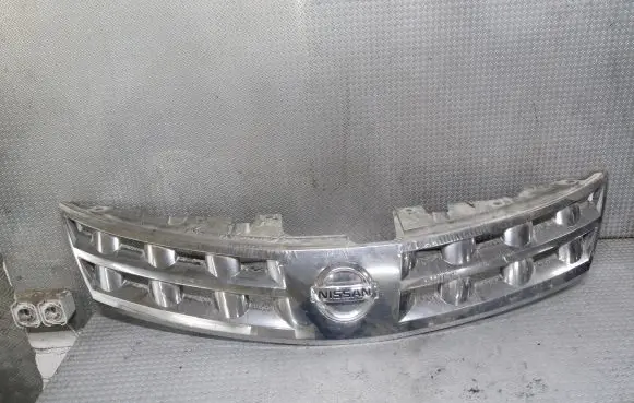Nissan Murano Z50 Front bumper upper radiator grill 62310CA000
