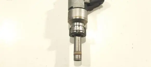 Audi A7 S7 4G Fuel injector 206E036K 104390510