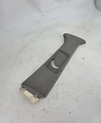 BMW 5 E34 (B) pillar trim (top) 1319288922
