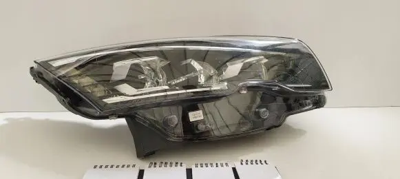 Peugeot 508 Headlight/headlamp 9807241680