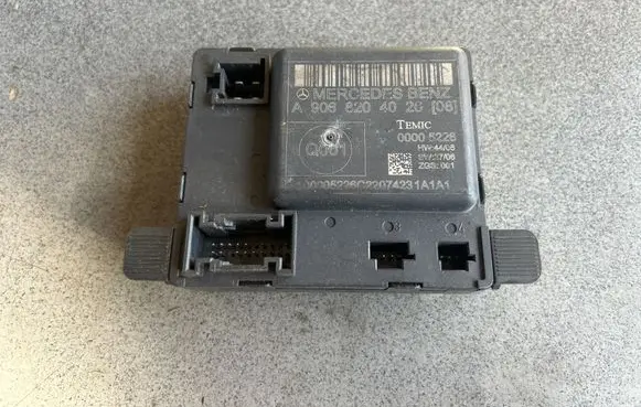 Volkswagen Crafter Door control unit/module A9068204026 00005226