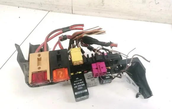 Audi A4 S4 B5 8D Fuse box set 8D1937545