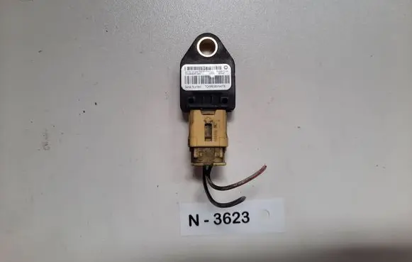Dodge Caliber Airbag deployment crash/impact sensor P04896061AA