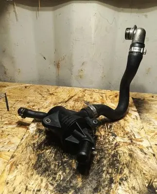 Opel Astra H Breather/breather pipe/hose 55185372 0023455