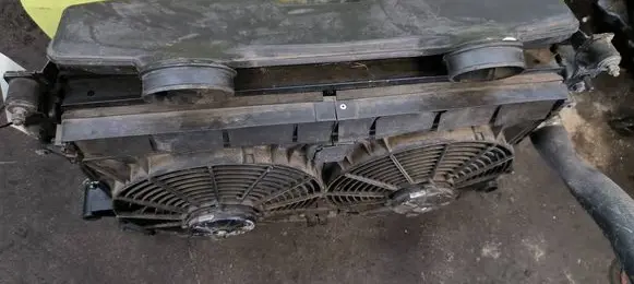 Maserati Quattroporte Radiator support slam panel