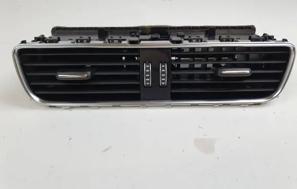 Audi A5 8T 8F Dash center air vent grill 8T2820951D